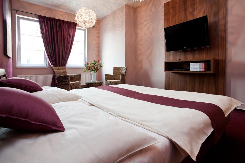 Sareza Hotel Ostrava Exterior foto